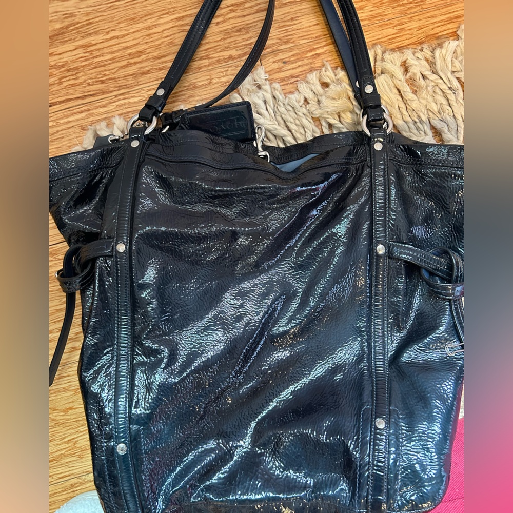 HARDLY USED Vintage Coach bag!